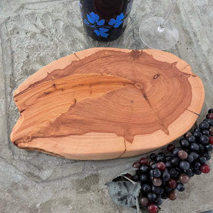 Live Edge Juniper Wood Charcuterie Board Medium Oval/12-13" Hand Crafted Entertaining Party Hosting Holiday Gift Idea Housewarming